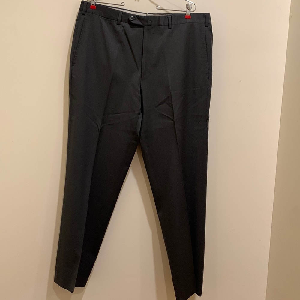 Ermenegildo Zegna grey dress pants. Size 38   Wool. Great condition!